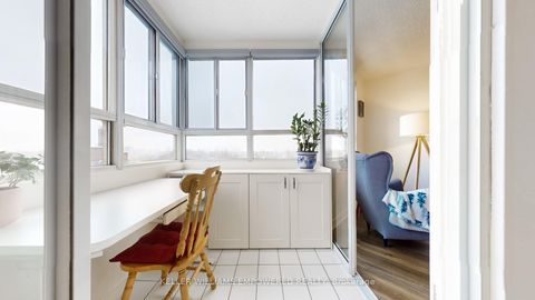 Photo 15 at 1403 - 4 Park Vista Crescent, Parkview, Toronto