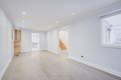 Photo 4 at 32 Wessex Place, Agincourt North, Toronto