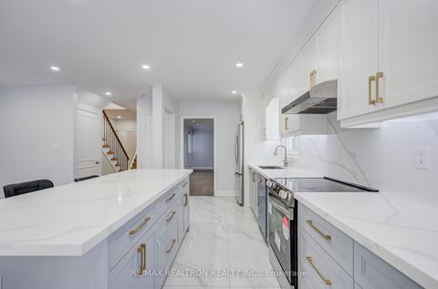 Photo 11 at 32 Wessex Place, Agincourt North, Toronto