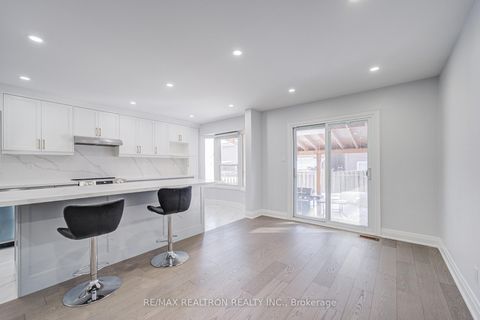 Photo 13 at 32 Wessex Place, Agincourt North, Toronto