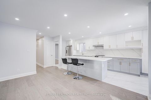 Photo 14 at 32 Wessex Place, Agincourt North, Toronto