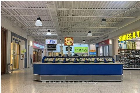 Photo 2 at 101K - 1893 Finch Avenue W, Jane Heights, Toronto