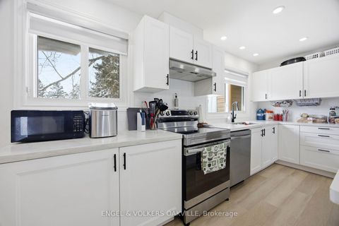 Photo 4 at 206 Yeates Avenue, Painswick North, Barrie