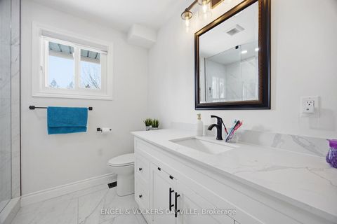 Photo 10 at 206 Yeates Avenue, Painswick North, Barrie