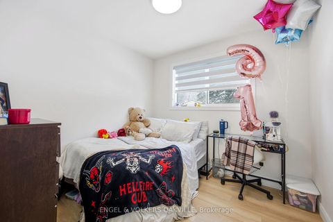 Photo 11 at 206 Yeates Avenue, Painswick North, Barrie