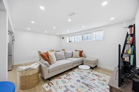 Photo 24 at 206 Yeates Avenue, Painswick North, Barrie