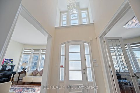 Photo 4 at 62 Silver Sterling Crescent, Vellore Village, Vaughan