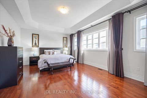 Photo 28 at 62 Silver Sterling Crescent, Vellore Village, Vaughan