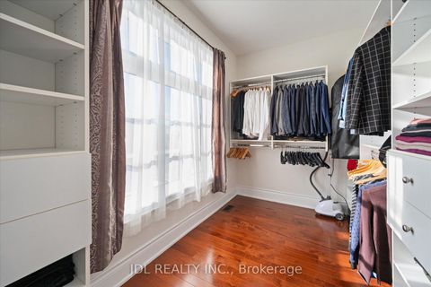 Photo 32 at 62 Silver Sterling Crescent, Vellore Village, Vaughan