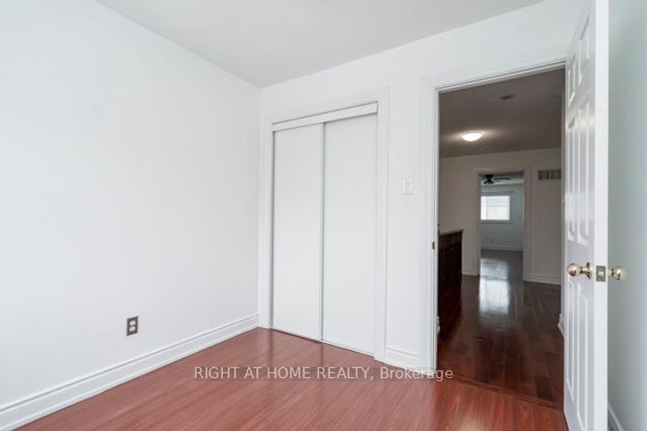 Photo 12 at 7438 Magistrate Terrace, Meadowvale Village, Mississauga