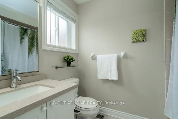 Photo 17 at 7438 Magistrate Terrace, Meadowvale Village, Mississauga