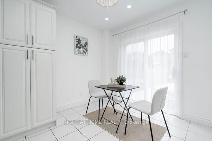 Photo 26 at 7438 Magistrate Terrace, Meadowvale Village, Mississauga