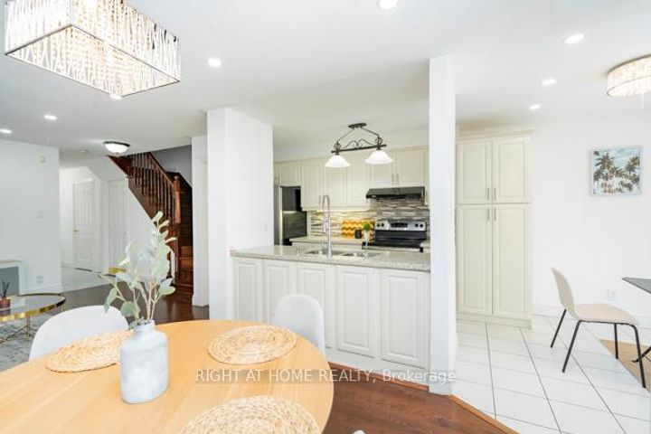 Photo 32 at 7438 Magistrate Terrace, Meadowvale Village, Mississauga