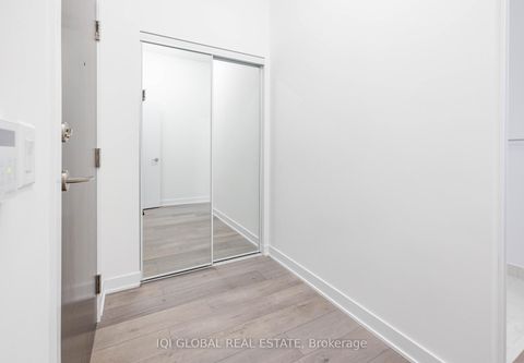 Photo 5 at 312 - 10 Honeycrisp Crescent, Vaughan Corporate Centre, Vaughan