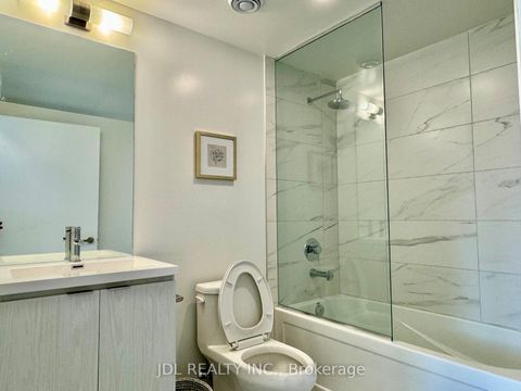 Photo 10 at 5811 - 55 Cooper Street, Waterfront Communities C8, Toronto