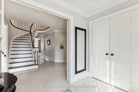 Photo 4 at 10 Claudia Avenue, West Woodbridge, Vaughan