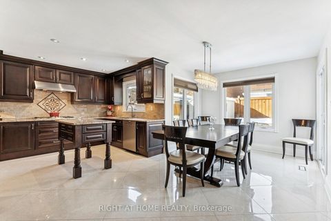 Photo 7 at 10 Claudia Avenue, West Woodbridge, Vaughan