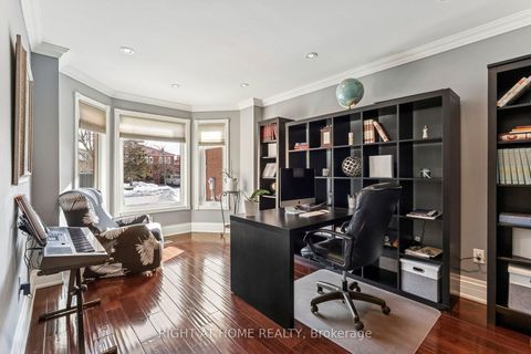 Photo 16 at 10 Claudia Avenue, West Woodbridge, Vaughan