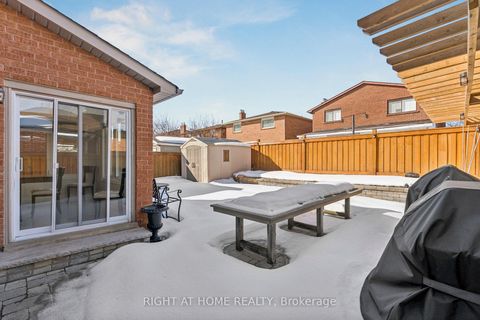 Photo 40 at 10 Claudia Avenue, West Woodbridge, Vaughan