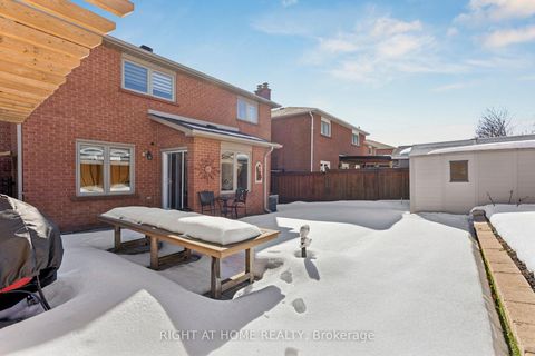 Photo 41 at 10 Claudia Avenue, West Woodbridge, Vaughan