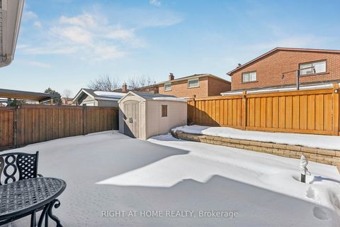 Photo 42 at 10 Claudia Avenue, West Woodbridge, Vaughan