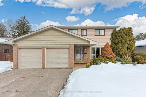 Photo 1 at 62 Fairway Drive, Aurora Highlands, Aurora