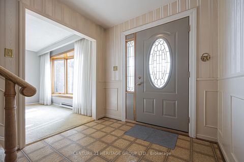 Photo 5 at 62 Fairway Drive, Aurora Highlands, Aurora