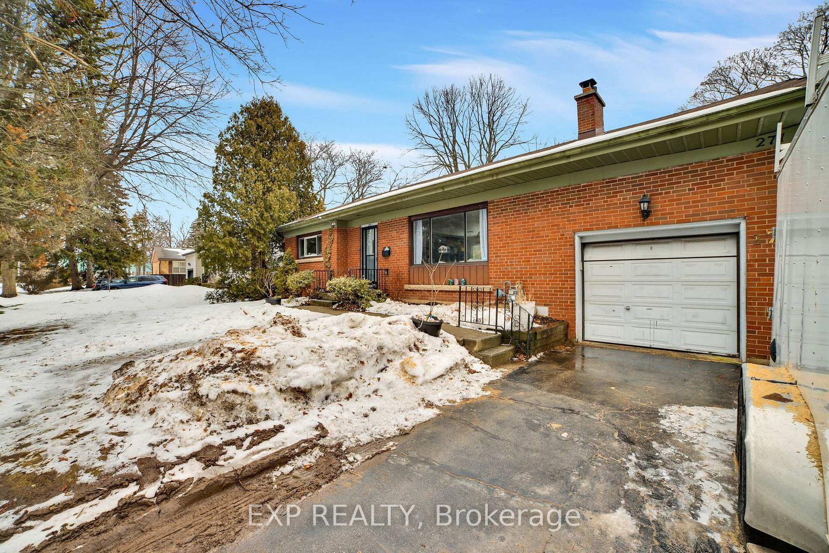 271 Linden Avenue, Shoreacres, Burlington 