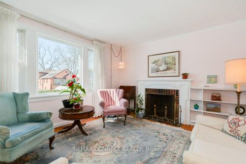 Photo 3 at 5 Queensgrove Road, Cliffside, Toronto