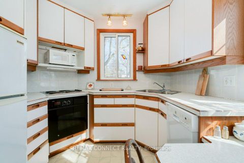 Photo 8 at 5 Queensgrove Road, Cliffside, Toronto