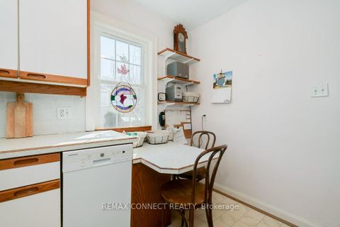 Photo 9 at 5 Queensgrove Road, Cliffside, Toronto