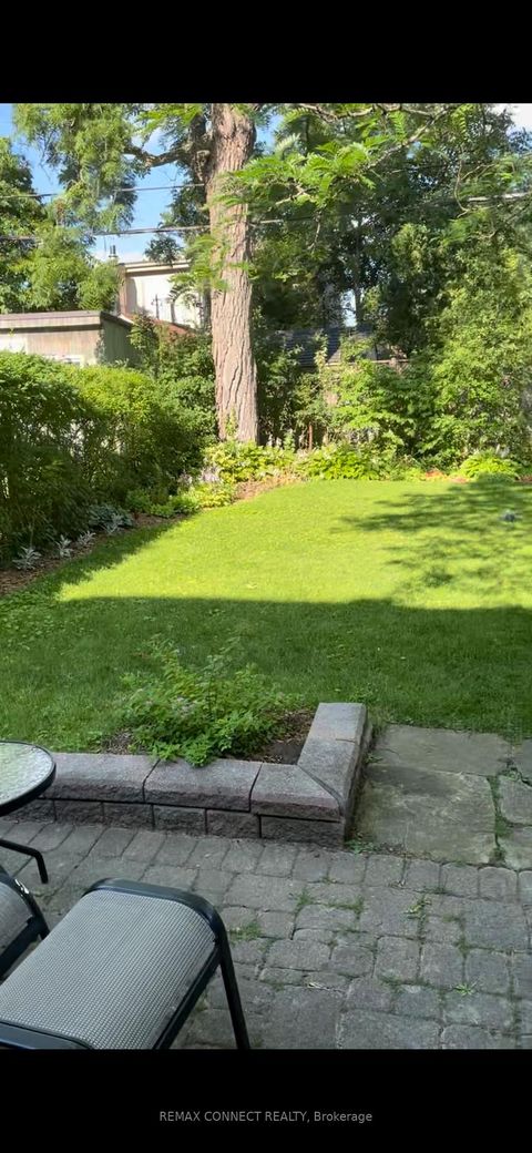 Photo 22 at 5 Queensgrove Road, Cliffside, Toronto