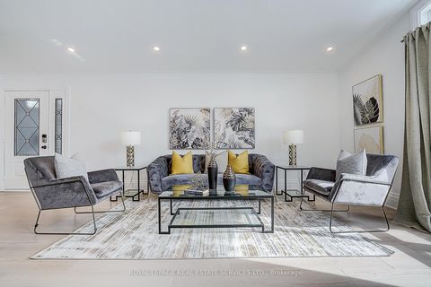 Photo 5 at 21 Holford Crescent, Sullivan, Toronto