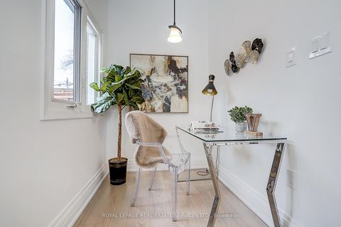 Photo 15 at 21 Holford Crescent, Sullivan, Toronto