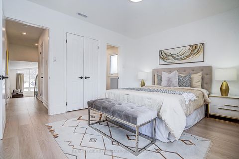 Photo 20 at 21 Holford Crescent, Sullivan, Toronto