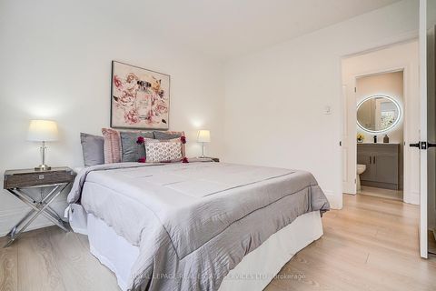 Photo 28 at 21 Holford Crescent, Sullivan, Toronto