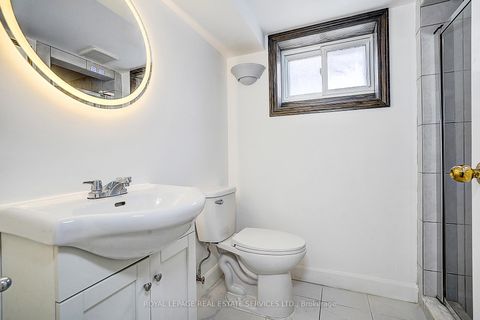 Photo 32 at 21 Holford Crescent, Sullivan, Toronto