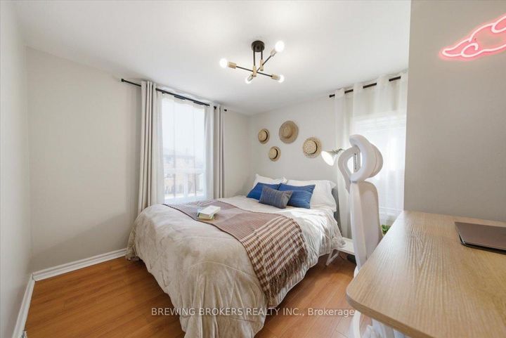 Photo 6 at 72 Thirteenth Street, New Toronto, Toronto