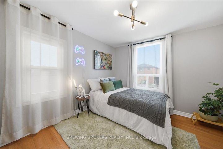 Photo 7 at 72 Thirteenth Street, New Toronto, Toronto