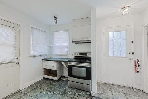 Photo 5 at 159 Alfred Avenue, Willowdale East, Toronto