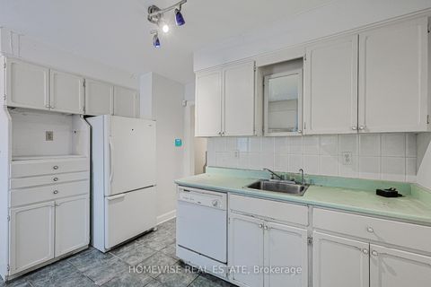 Photo 8 at 159 Alfred Avenue, Willowdale East, Toronto
