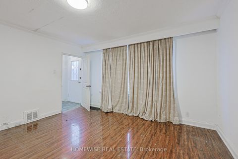 Photo 11 at 159 Alfred Avenue, Willowdale East, Toronto