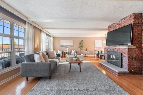 Photo 1 at 420 Brownfield Gardens, Rouge E10, Toronto