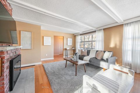 Photo 4 at 420 Brownfield Gardens, Rouge E10, Toronto