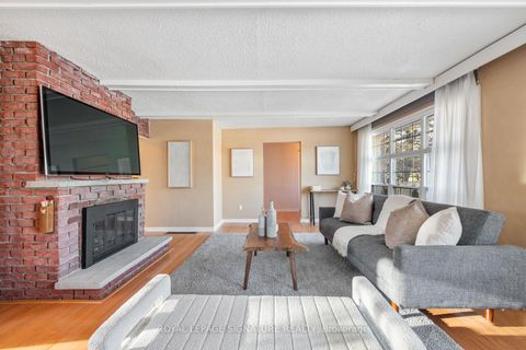 Photo 5 at 420 Brownfield Gardens, Rouge E10, Toronto