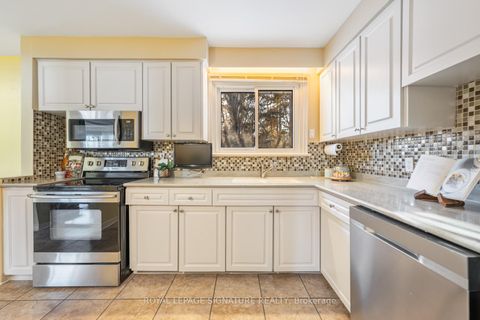 Photo 11 at 420 Brownfield Gardens, Rouge E10, Toronto