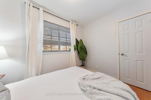 Photo 15 at 420 Brownfield Gardens, Rouge E10, Toronto