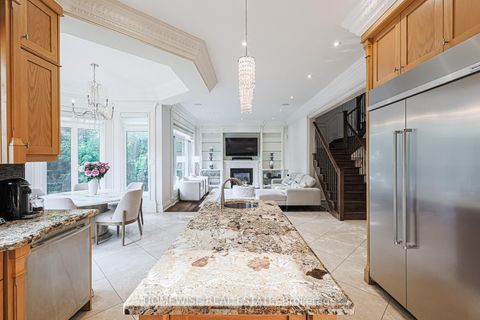 Photo 15 at 2706 Bayview Avenue, Windfields, Toronto