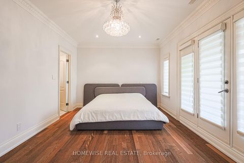 Photo 22 at 2706 Bayview Avenue, Windfields, Toronto