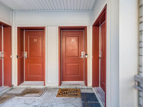 Photo 2 at 10 - 125 Long Branch Avenue, Long Branch, Toronto